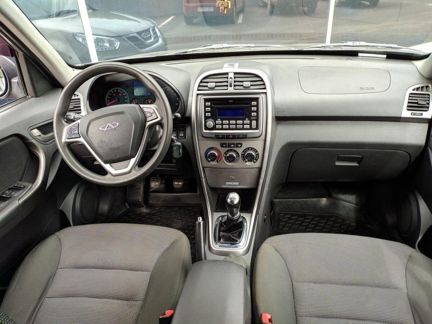 Машина чери Тигго 4 салон