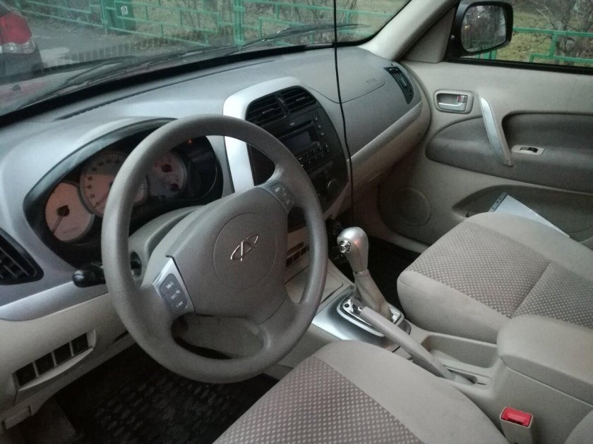 Чери Тигго 2009 салон