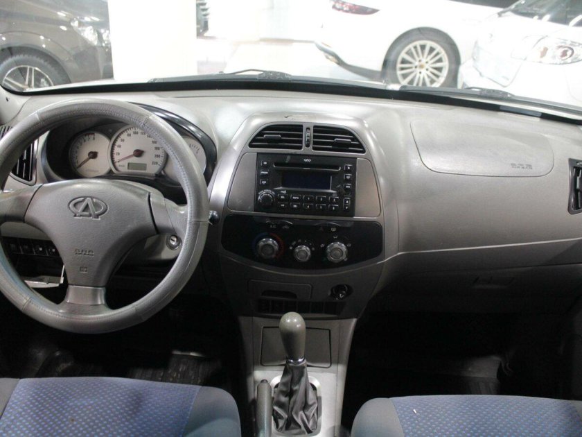 Chery Tiggo 2010 салон