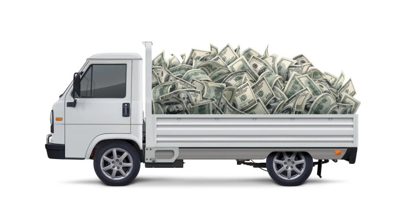 Грузовик с деньгами