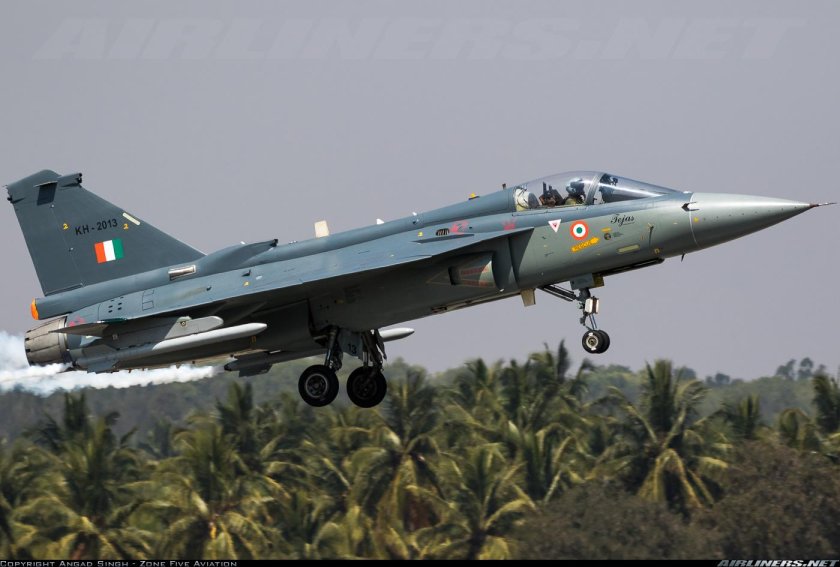 Tejas истребитель