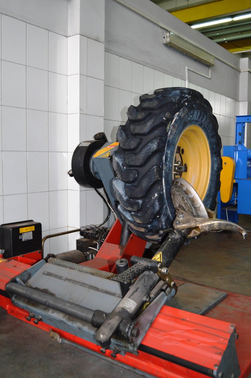 Ремонт грузовых шин