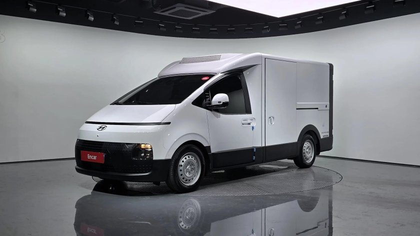 Автомобиль hyundai