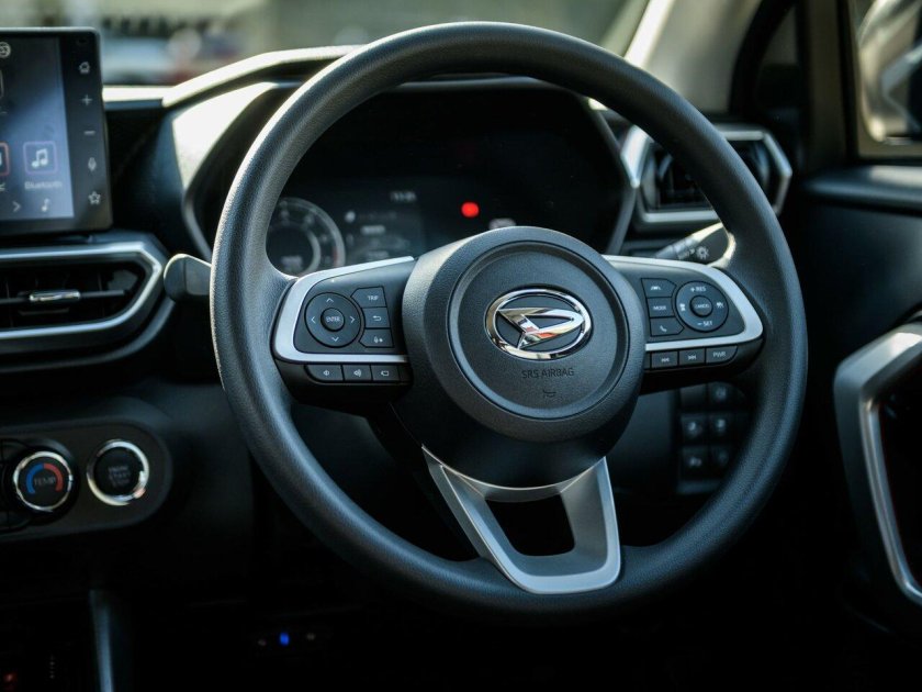 Дайхатсу Rocky 2019