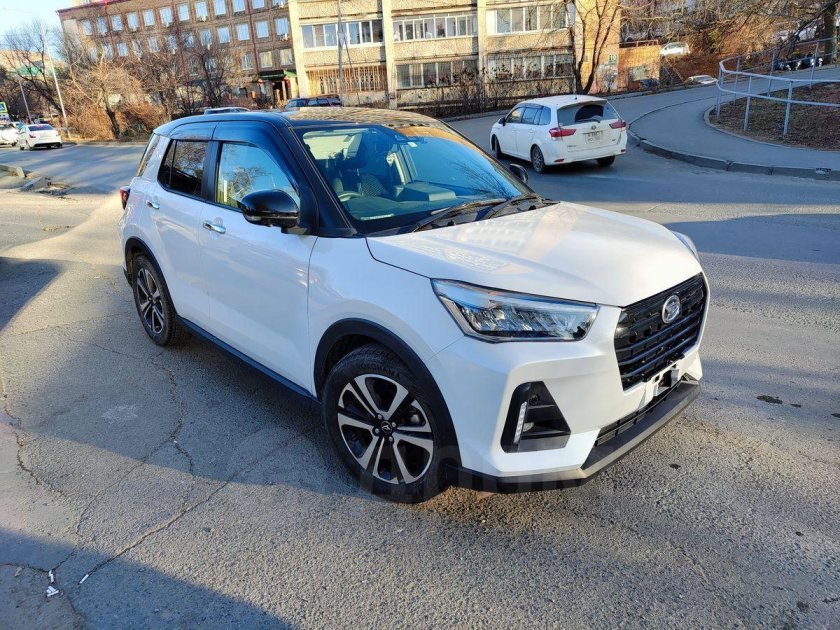 Daihatsu rocky 2020