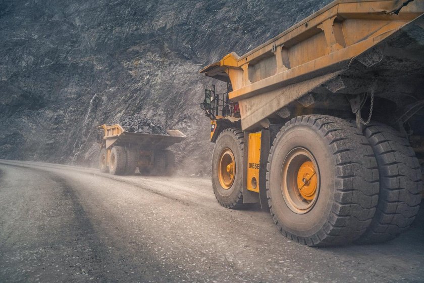 Карьерный самосвал белаз