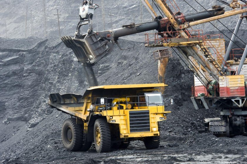 Экскаватор для добычи угля
