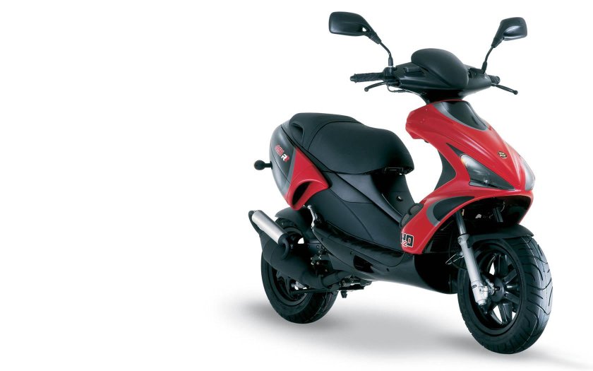 Adiva Hyper 5 скутер