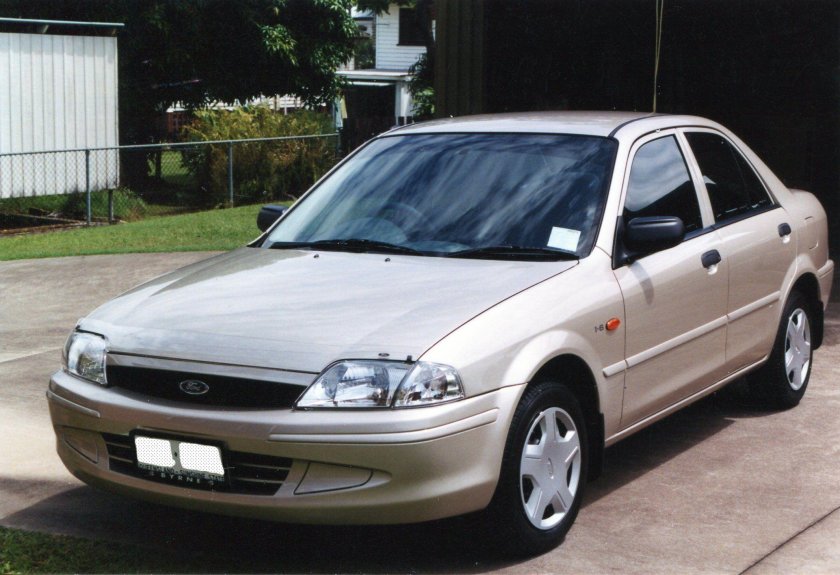 Форд лазер 2001