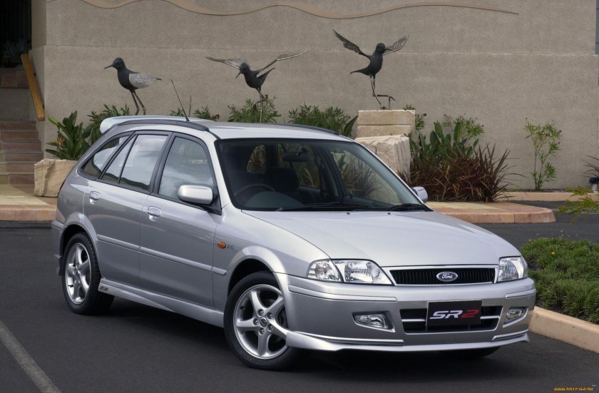 Mazda familia s-wagon 2001