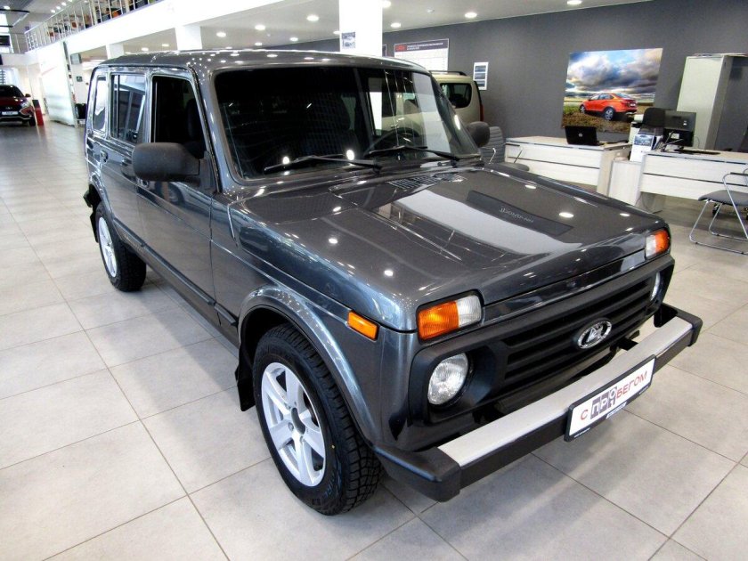 Лада Нива 2131 5 дверная