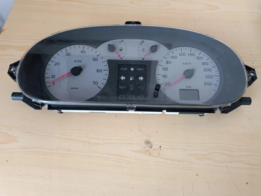 Рено симбол 1.4 панель приборов