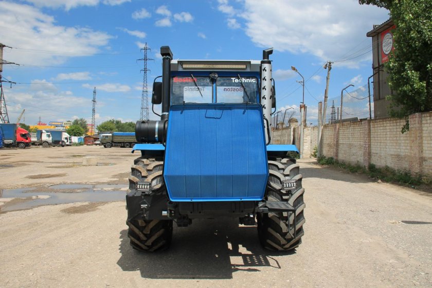 Трактор хтз т 150