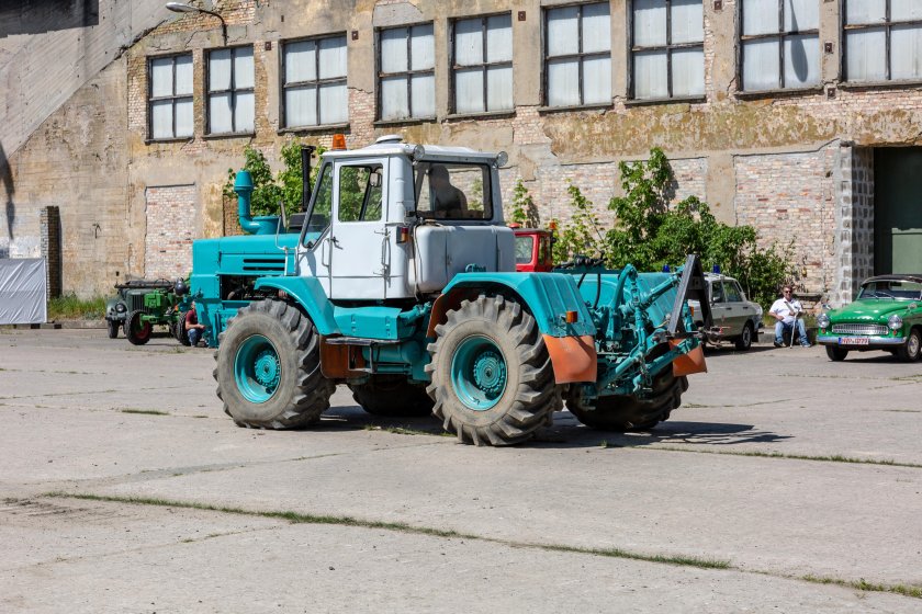 Трактор ХТЗ 3130