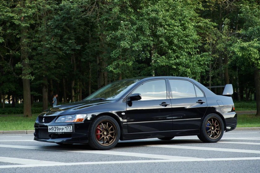 Mitsubishi Lancer 9