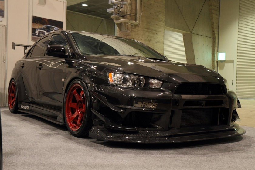 Mitsubishi lancer 10 evolution