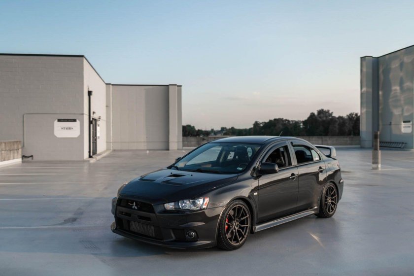 Mitsubishi EVO 10 чёрный