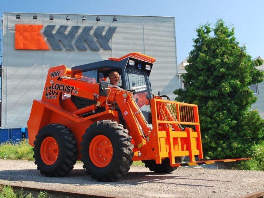 Мини погрузчик Locust 903