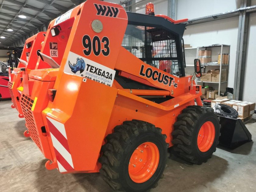 Погрузчик Locust l903