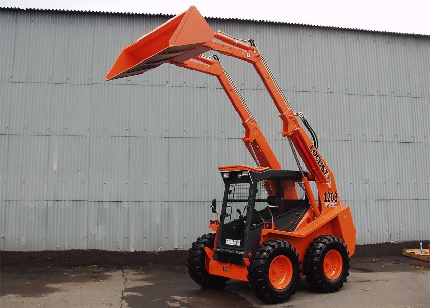 Мини-погрузчик Locust l-1203
