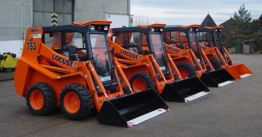 Мини погрузчик локуст