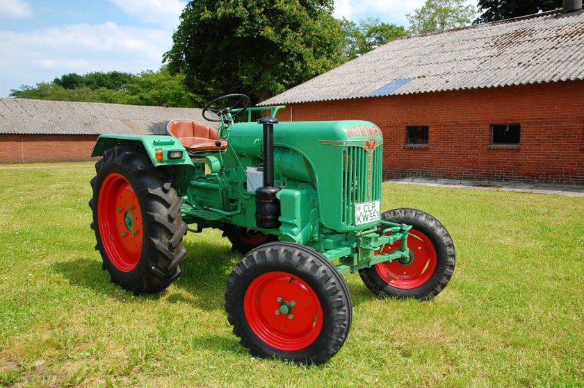 ХТЗ-12 трактор