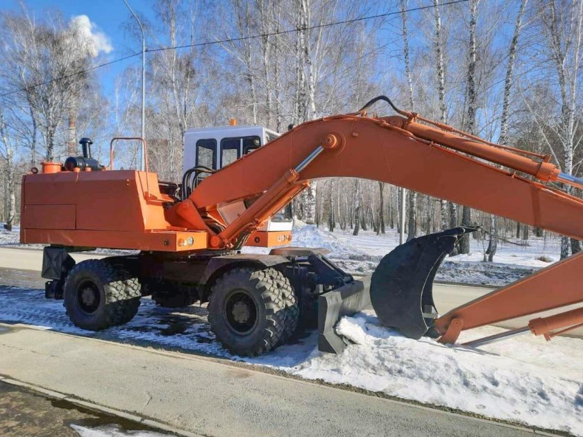 Экскаваторы УВЗ ЭО-41211а