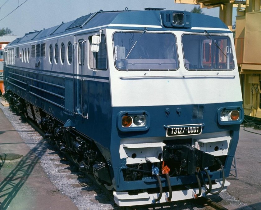 Тэ127 тепловоз