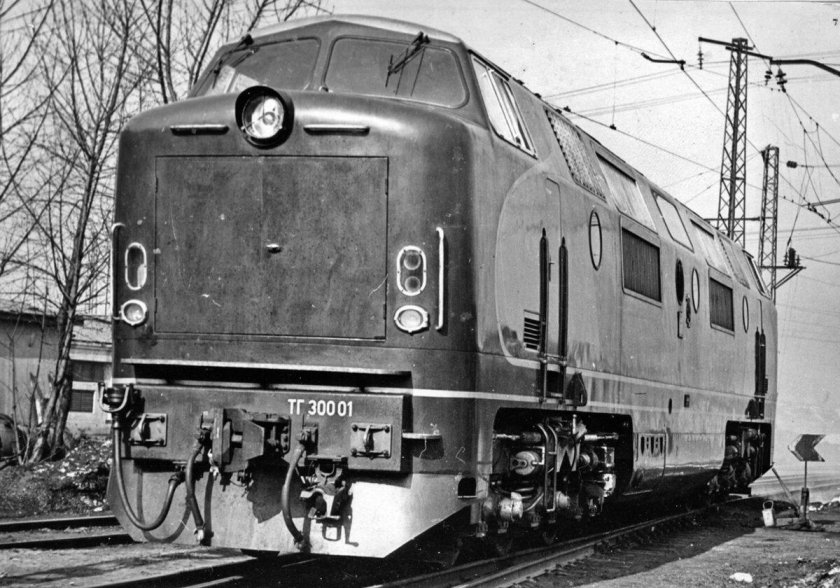 Тг300 тепловоз