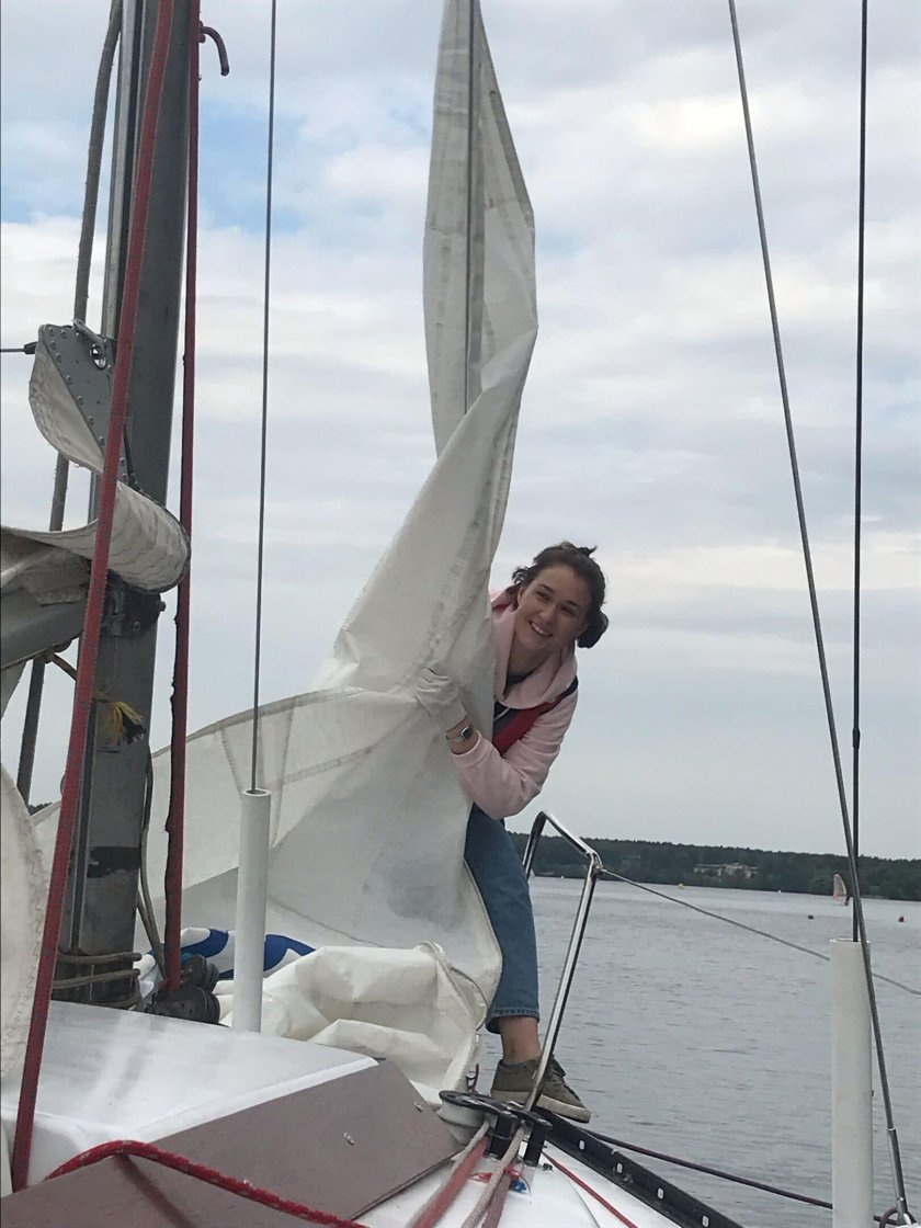 Под парусами