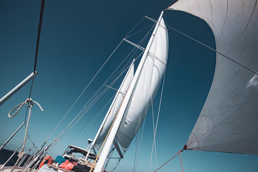 Яхта парусная