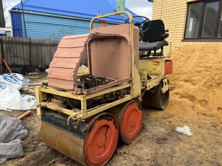 Каток тротуарный