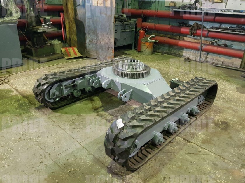 Универсальное гусеничное шасси УТС-140