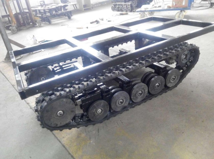 Гусеничное шасси