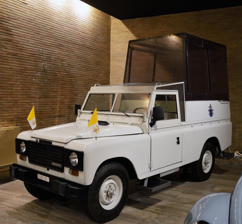 Land Rover Santana