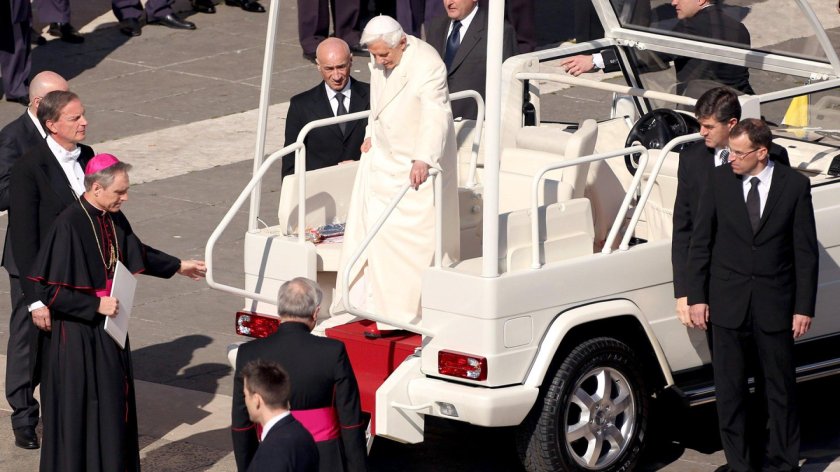 Папамобиль Ватикан