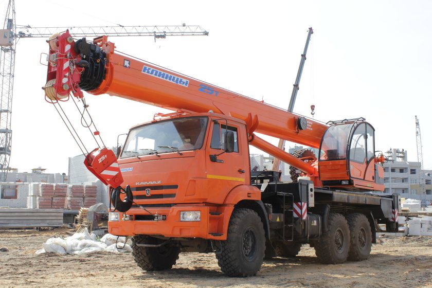 Кран КАМАЗ 55713 5к4