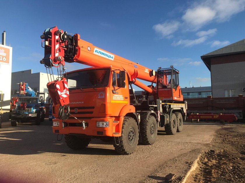 Автокран 25 тонн