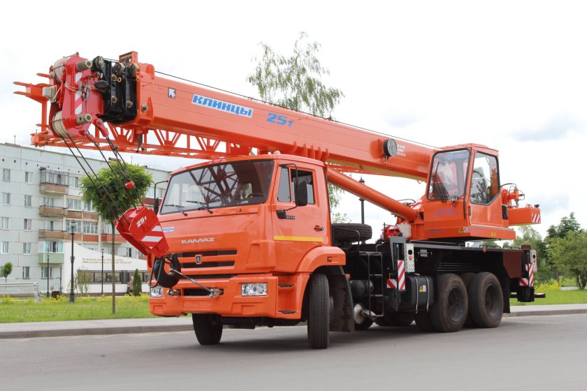 Автокран КС-55713-1