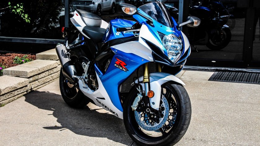 Suzuki GSXR 750