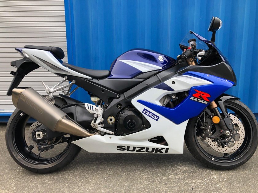 Сузуки джиксер 1000