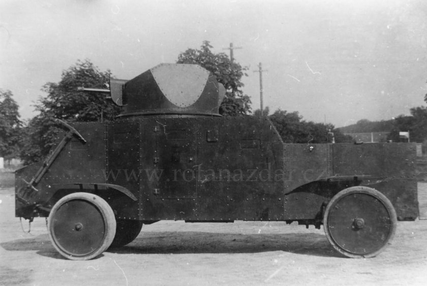 Фиат-Торино бронеавтомобиль