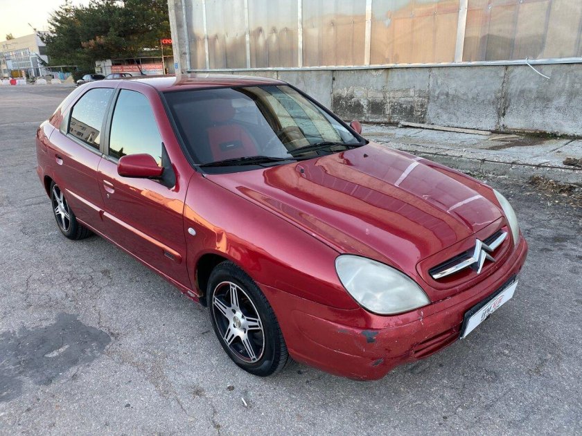 ЗАЗ шанс красный