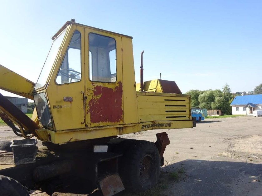 Экскаватор ЭО-3322д