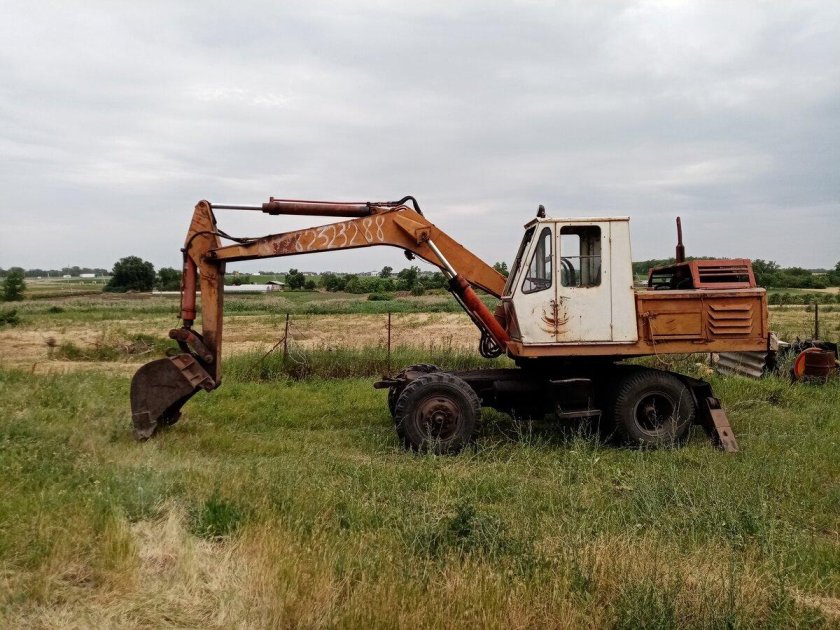 Экскаватор ЭО-3322