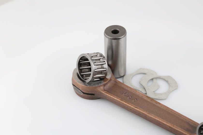 Шатун коленвала