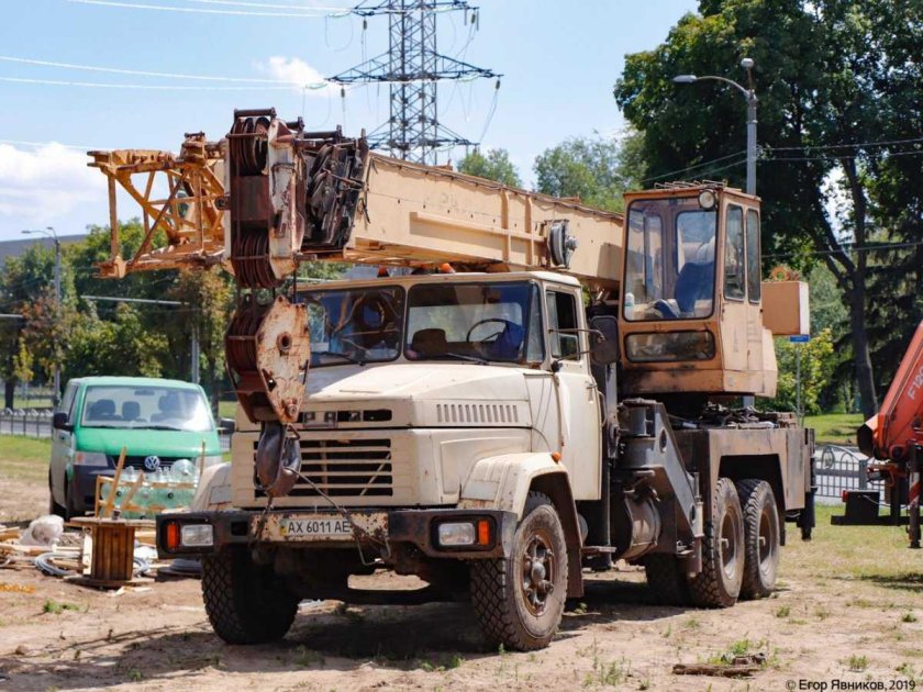 КРАЗ 250 автокран