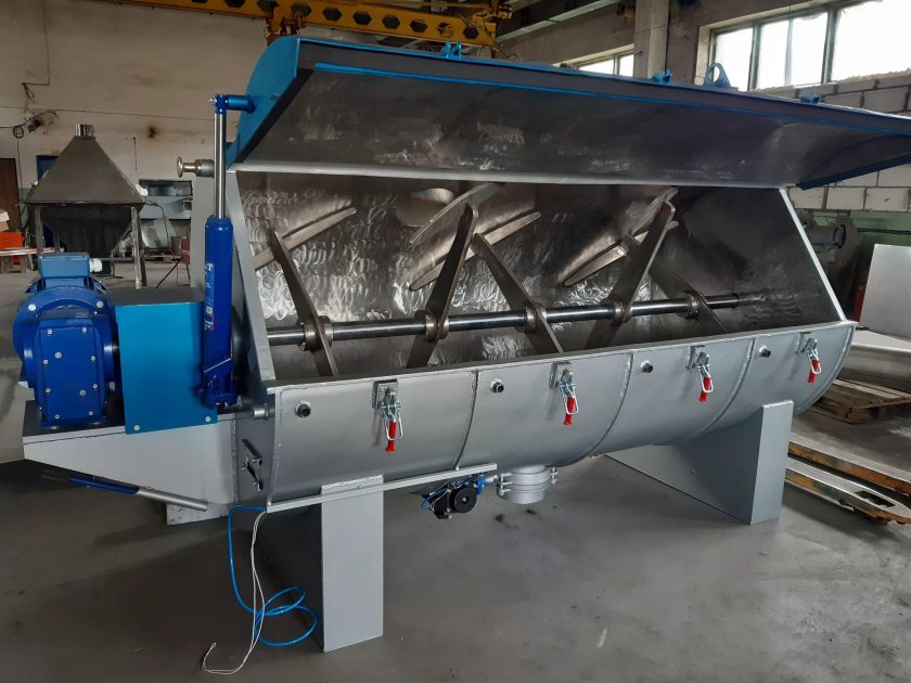 Шнековый смеситель (RVS 242)