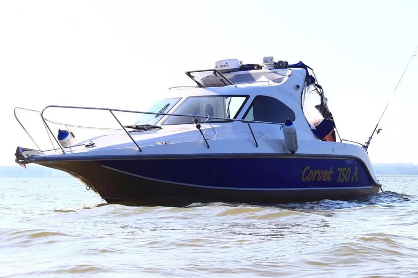 Корвет 750 катер