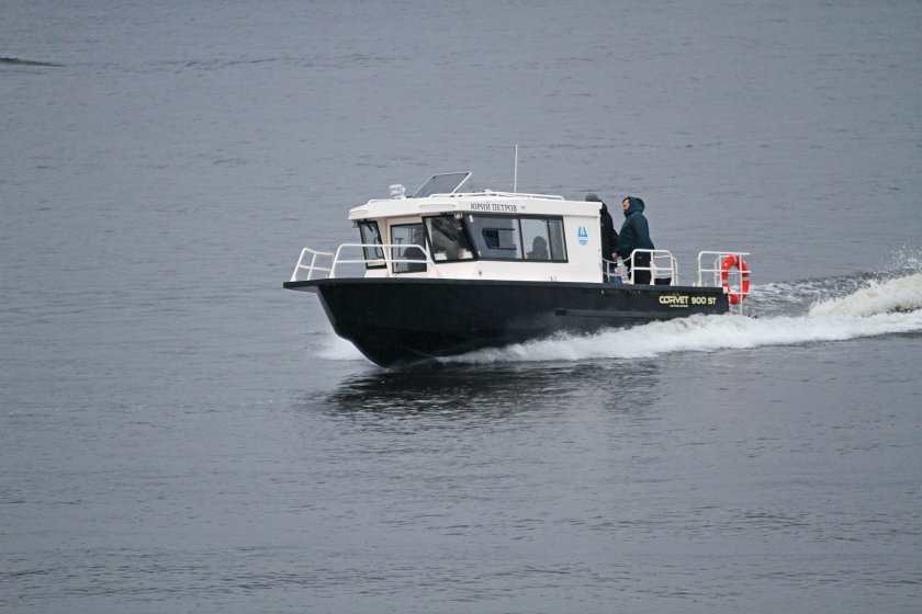 Катер баренц 900